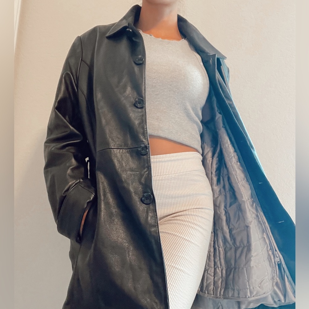 Leather jacket - Picture 4 of 7